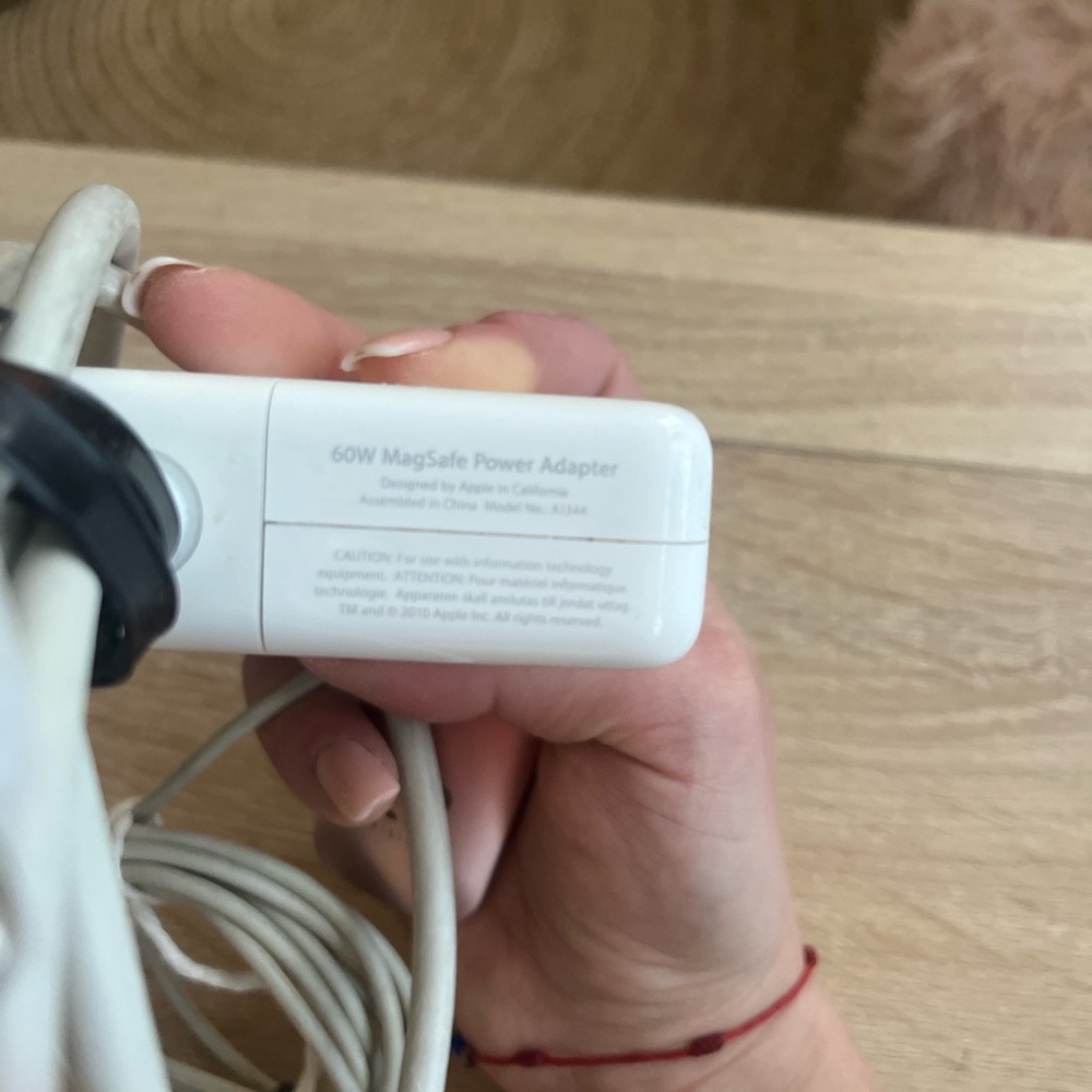 Apple Mac book / pro Power Adapter charger Cable - 60 W - Picture 6 of 7